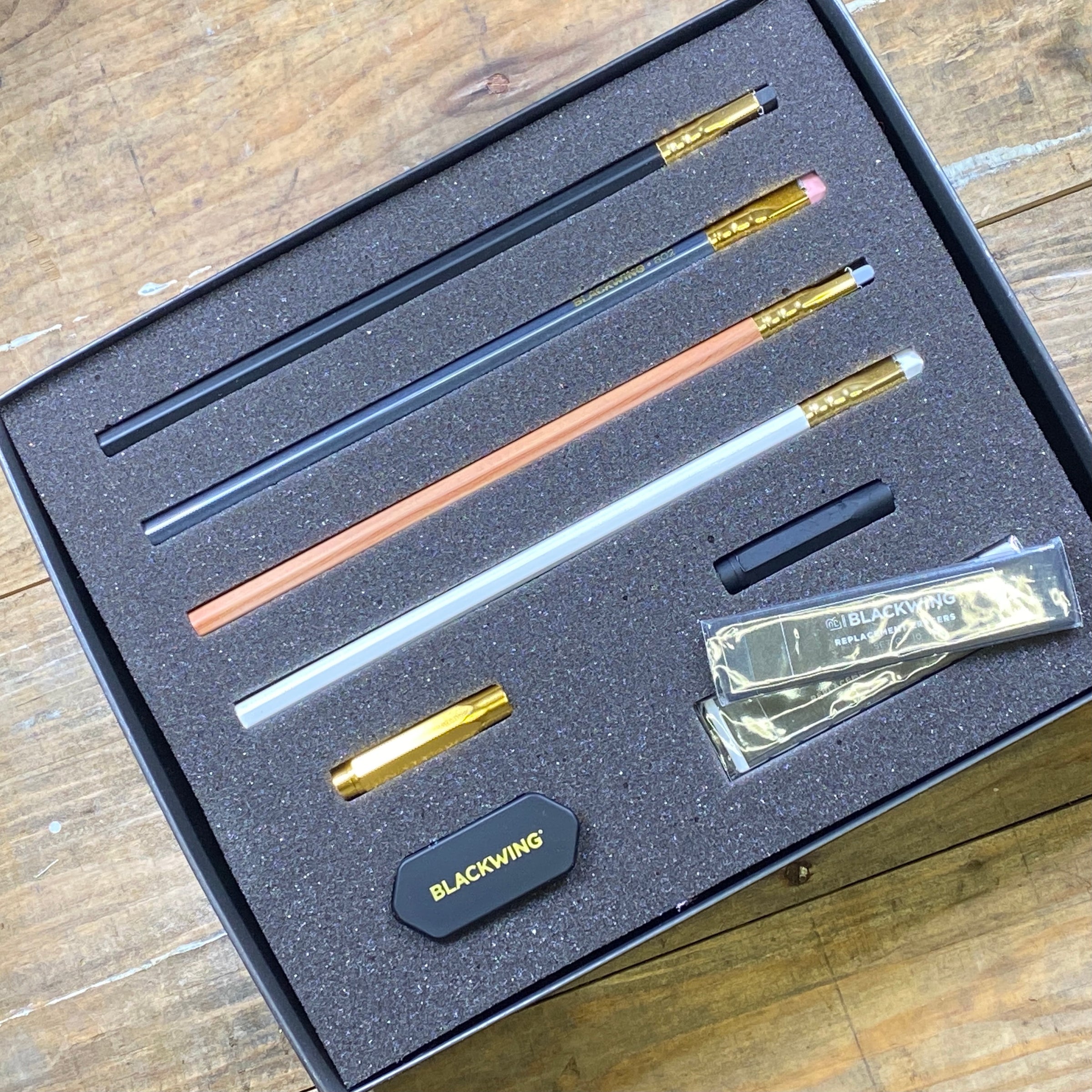 Blackwing Starting Point Set